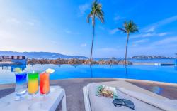 Krystal Beach Acapulco Hotel