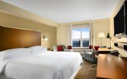 Four Points by Sheraton Victoria Gateway
