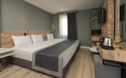 Pure Blanche Hotel
