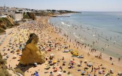 Albufeira 2 bedroom apartment 5 min from Falesia beach and close to center I