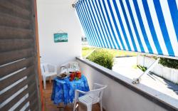 Holiday home close to the sea with internal parking and climate