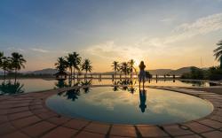 Kaengkrachan Boathouse Paradise Resort