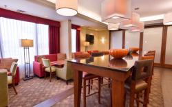 Wingate by Wyndham St. Louis Airport
