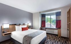 Microtel Inn & Suites by Wyndham Amsterdam