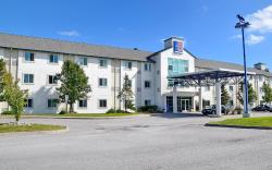Motel 6-Whitby, ON - Toronto East