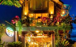 An Thai Homestay and Bar
