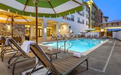 Hotel Centro Sonoma Wine Country, Tapestry Collection Hilton