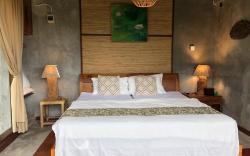 Sang Tirta Resort (Padi Room)