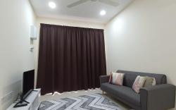 HOMESTAY ALONG, KUANTAN.