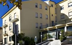 Hotel Fini
