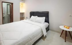 Rudi Rooms near Stasiun Cikarang Mitra RedDoorz