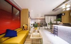 GRAY195 Hotel