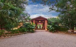 Acorn Hideaway Resort & Spa