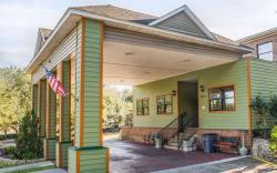 Suburban Studios Tallahassee near University