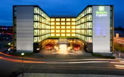 Holiday Inn Express Zürich Airport By IHG