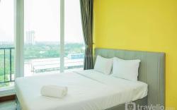 Studio Apartment @ Tree Park Apartment By Travelio
