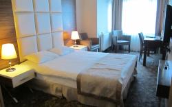 Derpa Suite Hotel