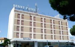 Benny Hotel