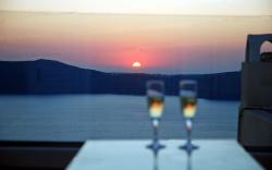 Reverie Santorini