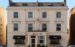 Hotel 261