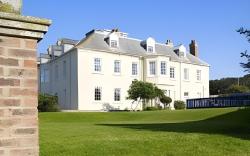 Moonfleet Manor Hotel