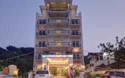 Arenaa Deluxe Hotel