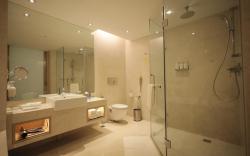 Holiday Inn Mumbai International Airport By IHG