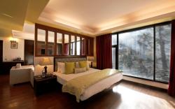 Mastiff Grand Manali Resort