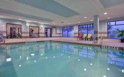 Holiday Inn Express Hotel & Suites Ottawa West-Nepean By IHG