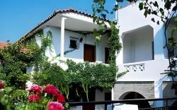 Porfi Beach Hotel