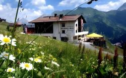Hotel Goldener Berg