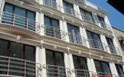 Ares Hotel                                                                                      