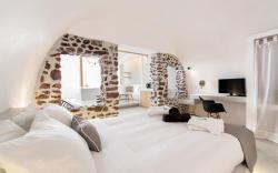 Armeni Village Rooms & Suites