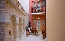 Casa Moazzo Suites and Apartments
