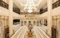 THE SHINE HOTEL