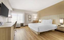 Best Western Plus Sugar Land/Stafford