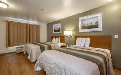 HomeTowne Studios Philadelphia - Maple Shade, NJ