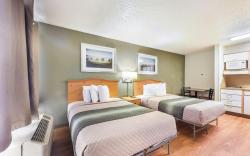 HomeTowne Studios Dallas - North Addison/ Tollway