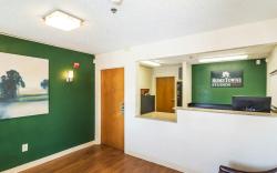 HomeTowne Studios Houston - West Oaks/ Energy Corridor