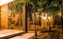 Isi Arana Eco Villa