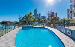 Silverton Apartments