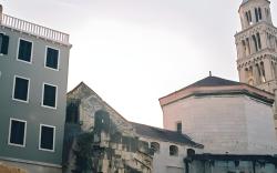 Hotel Peristil