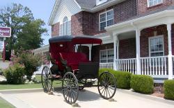 Carriage House Inn