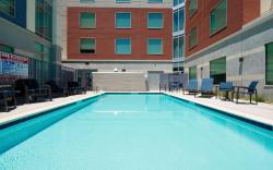 Hampton Inn & Suites Gilroy