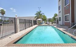 Microtel Inn & Suites by Wyndham Houston