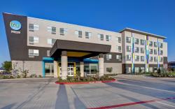 Tru by Hilton Grand Prairie