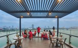 Avora Hotel