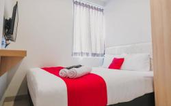 RedDoorz Plus near Soekarno Hatta Airport Taman Mahkota