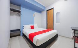 RedDoorz Plus near Radio Dalam 3