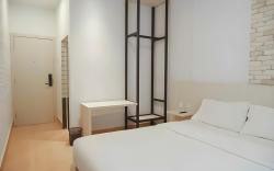 Prime Inn near Jalan Sekip Mitra RedDoorz